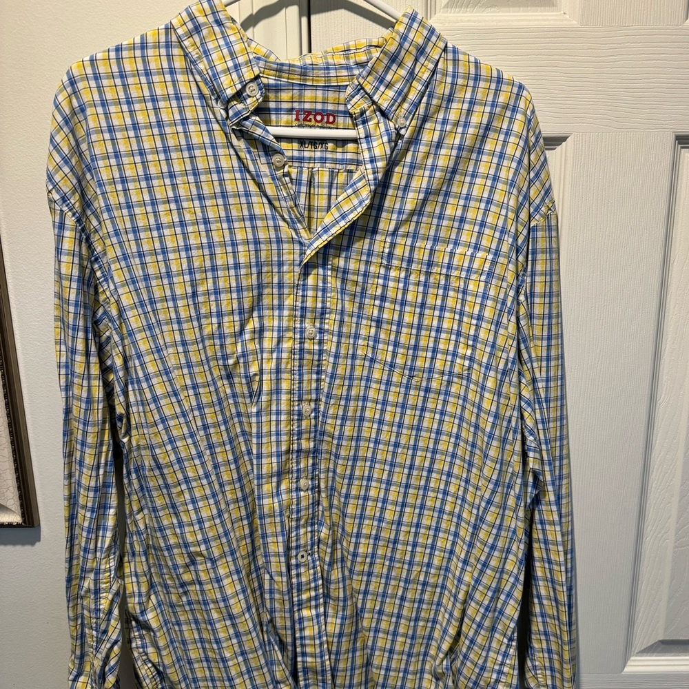 EUC Izod button up